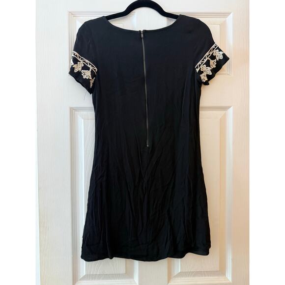 Black and Cream Lulus Dress Size XSmall - Picture 5 of 6